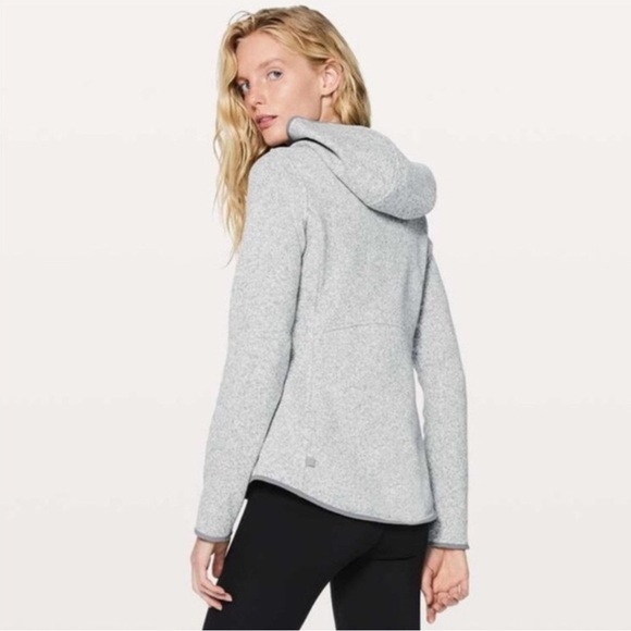 Lululemon Fleece & Thank You Pullover
Heathered White / Battleship size 8 - Picture 2 of 7